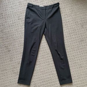 Calvin Klein dress/suit trousers. Worn a couple time. Good condition. Grey.
